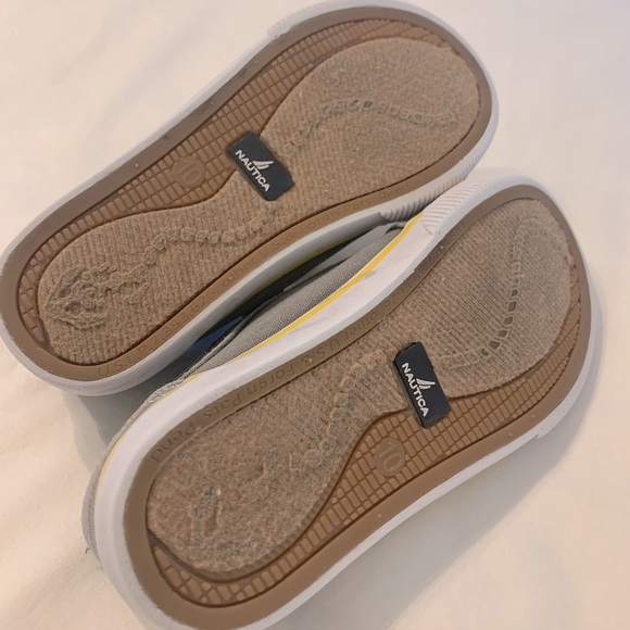 Nautica Grey Slide Canvas Shoe - Picture 5 of 6